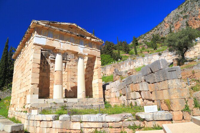 4-Day Greece Highlights Tour: Epidaurus, Mycenae, Olympia, Delphi and Meteora - Day 2: Olympia to Delphi via Patras