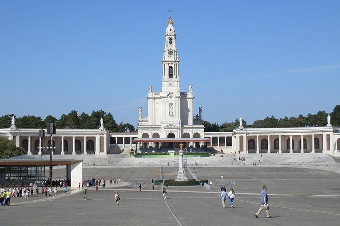 4 day Portugal & Fatima escorted tour from Madrid - How the Tour Unfolds: A Day-by-Day Breakdown