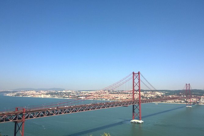 4 day Portugal & Fatima escorted tour from Madrid - Transportation and Guides: What You Can Expect