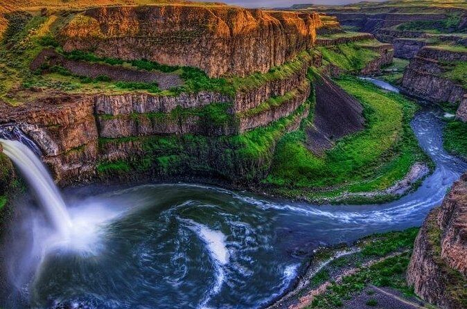 4-Day Yellowstone and Mount Rushmore Tour from Salt Lake City - Who Is This Tour Best For?