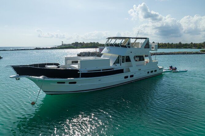 4 Hour - 72' Bruce Roberts, Tulum, Playa del Carmen, Riviera Maya - Setting Sail in Riviera Maya: What to Expect