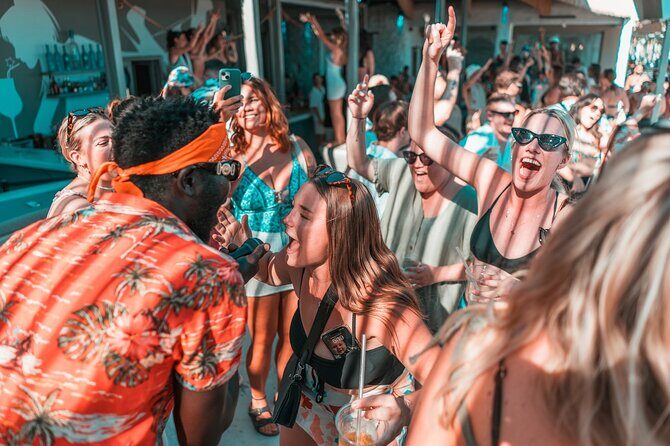 4 Hour Day Party at Beach Clubs in Mykonos - The Itinerary in Detail