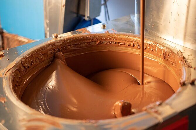 4-Hour Niagara Falls Boat Tour, Maple & Chocolate Tastings - Who Should Consider This Tour?