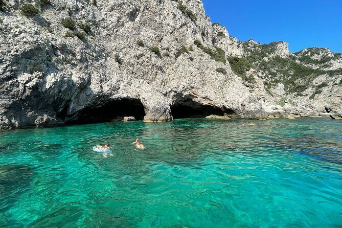 4 Hour Private Boat Tour of Capri - Who Should Consider This Tour?