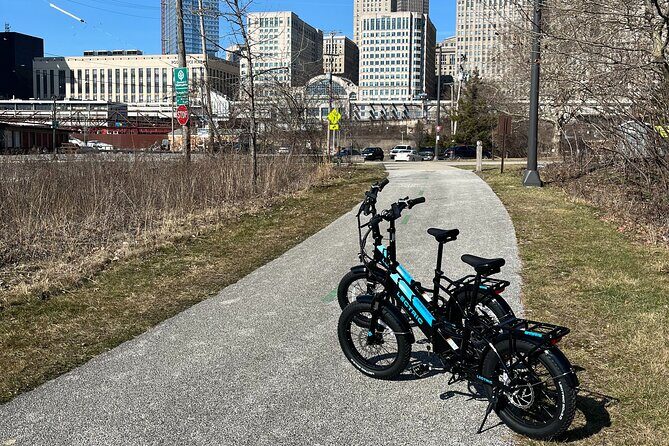 4 Hours E-Bike Rental in Cleveland - Key Points