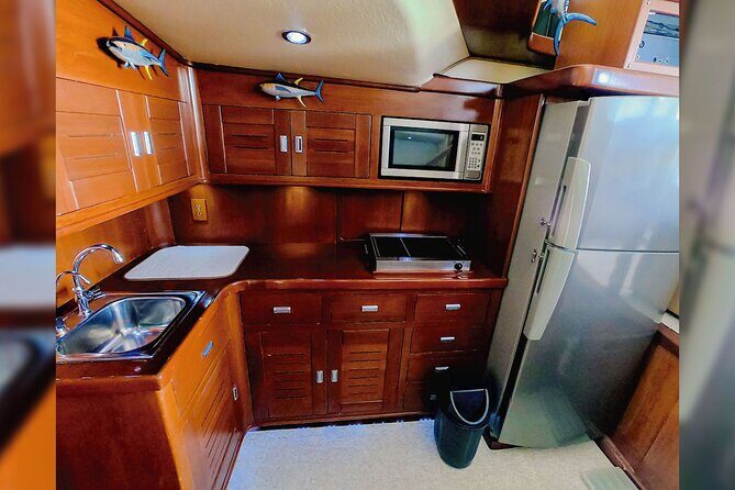 4 Hours Luxury Fishing Adventure - What to Expect on Your Cancun Private Fishing Trip