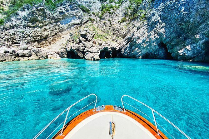 4 Hours Private Boat Tour of Capri - Key Points