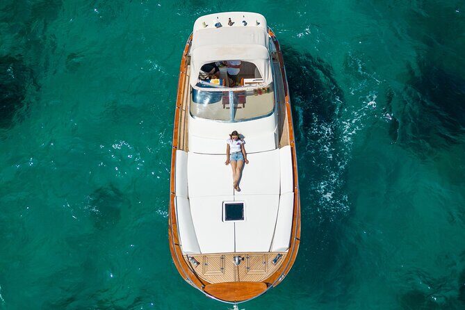 4 Hours Private Boat Tour of Capri - In-Depth Look at the Itinerary