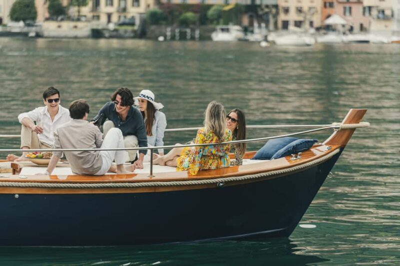 4 Hours Private Boat Touron Como Lake, Bellagio: (Wood Boat) - The Practical Side: Pricing and Group Size