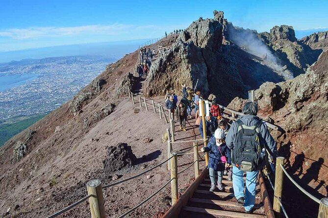 4 Hours Vesuvius Volcano Tour - What to Expect at the Park and Crater