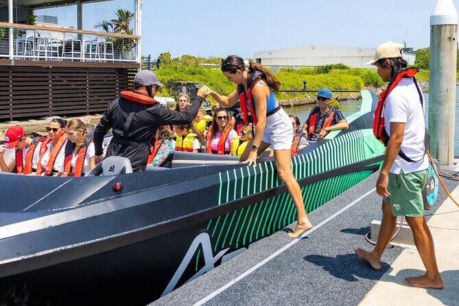 45-Minute Gold Coast High Speed Jet Boat Thrill Ride - The Guides & Crew: Friendly & Skilled