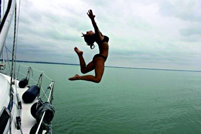 4H Private Vip Catamaran Tour with Swim Up to 18 people - Key Points