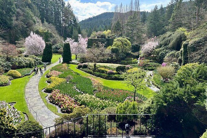 4hr Butchart Gardens and Victoria Private Tour (1-6 pax) - Key Points
