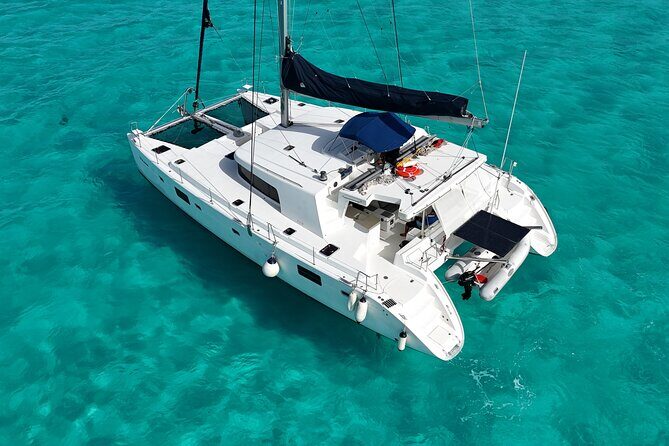 4hrs/60ft Luxury Catamaran Private Charter Cancun to Isla Mujeres - Setting Sail on a 4-Hour Caribbean Adventure