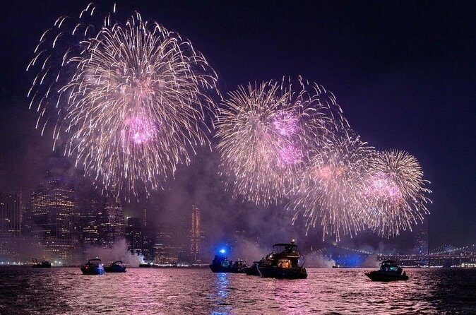 4th of July Fireworks Boat Party - The Meeting Point and Timing