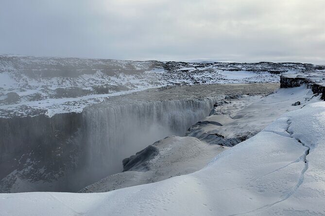 4x4 MiniBus Tour Lake Myvatn, Dettifoss,Selfoss, Godafoss and Nature Baths - Key Points
