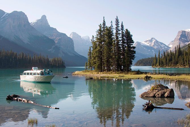5.5-Hour Jasper Wildlife and Waterfalls Tour with Maligne Lake Cruise from Jasper - Exploring Jasper’s Wild Side: The 5.5-Hour Wildlife and Waterfalls Tour with Maligne Lake Cruise