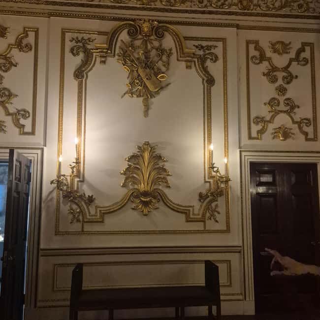 5 Days in London - Day Four: Hampton Court Palace – Tudor Majesty