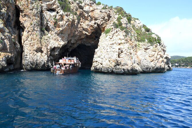 5-Hour Guided Robinson Boat Day Tour in Northern Mallorca - A Closer Look at the Itinerary