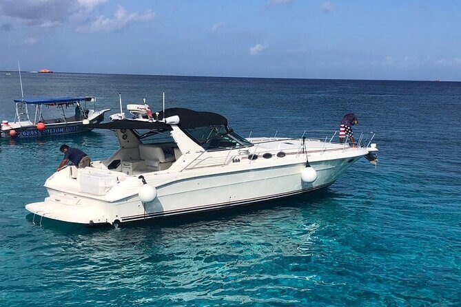 5 Hr Private Catamaran Cruise with lunch and drinks to 15-20 ppl - The Sum Up