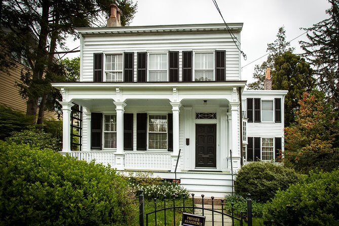 5 Star Shameless Name Dropping Walking Tour of Campus & Einstein's Neighborhood - Final Thoughts: Who Will Love This Tour?