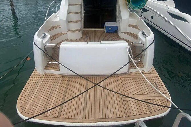 50ft, 1 Hour FREE Miami Yacht Rental, 2 to 6 Hours, 13 People - The Experience Breakdown: What to Expect from Start to Finish