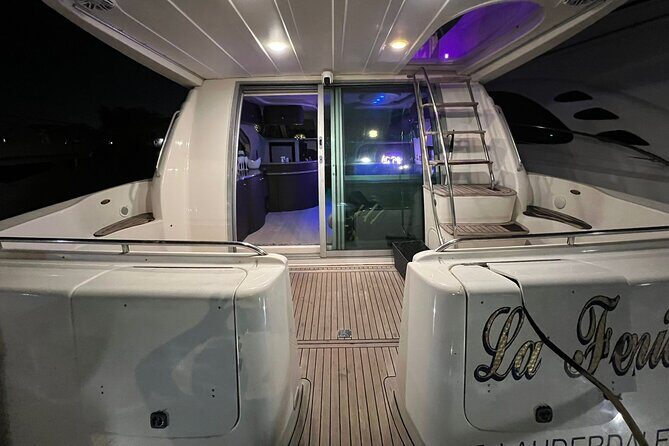 50ft 1 Hour FREE | Miami Yacht Rental | 2 to 6 Hours | 13 People - FAQ