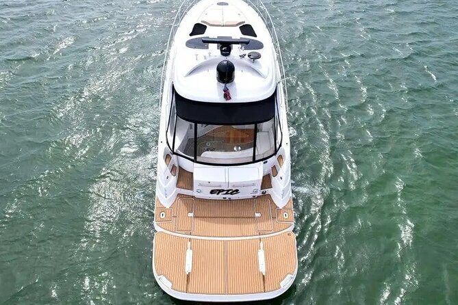 50ft 1 Hour FREE Miami Yacht Rental 3 to 6 Hours 13 People - What to Expect from Your Miami Yacht Experience