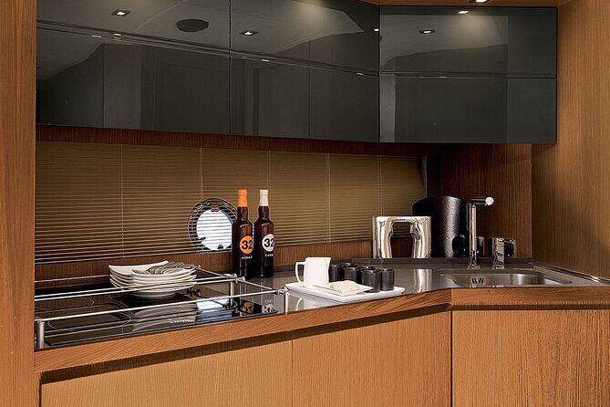 52' Azimut Yacht Charter - What Makes the 52 Azimut Yacht Charter Stand Out?