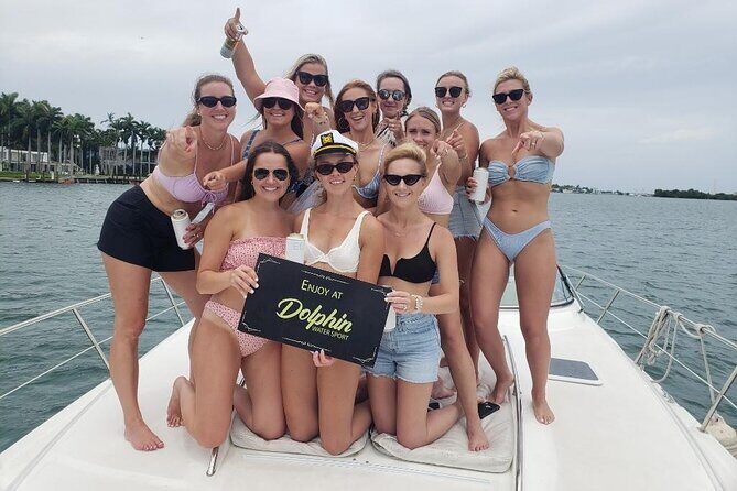 52' Yacht Rental in Miami Beach with Experienced Captain - Who Is This Tour Best For?