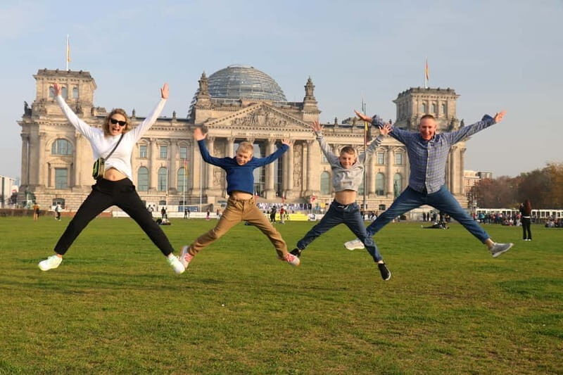5h Berlin private Tour with Guide, Chauffeur & Photographer - Who Should Consider This Tour?