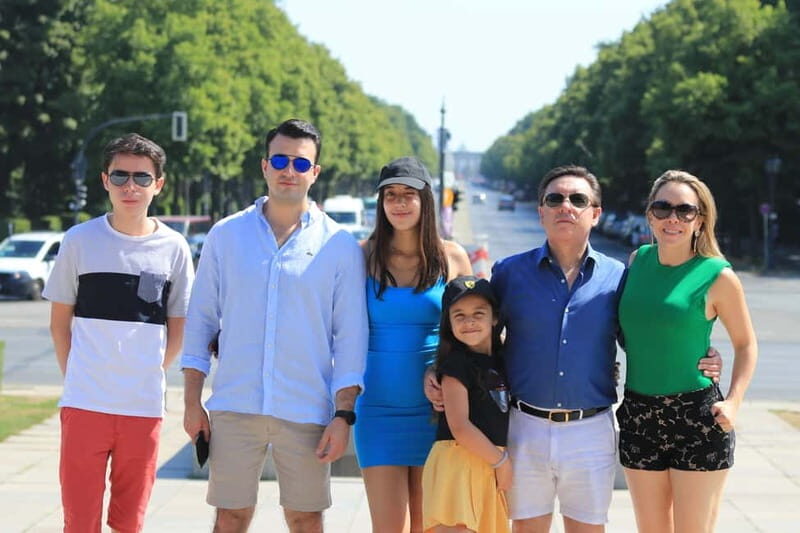 5h Berlin private Tour with Guide, Chauffeur & Photographer - Final Thoughts: Is This Tour Right for You?