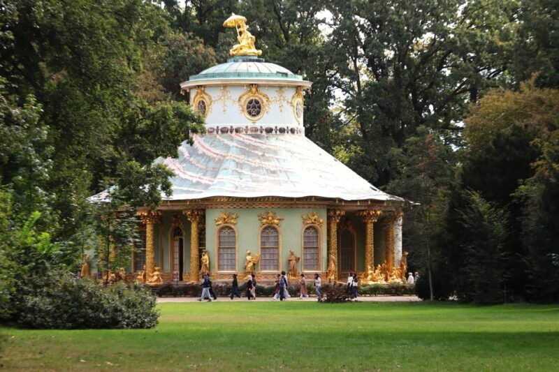 5h Potsdam private tour with Guide, Chauffeur & Photographer - The Value of This Tour: Price, Duration, and What You Get