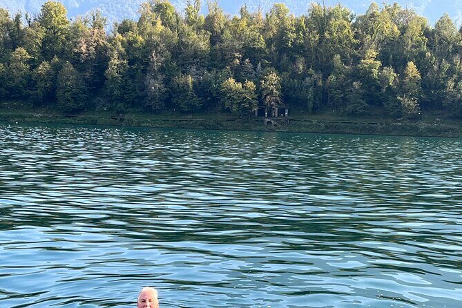 6 hour boat tour with captain on Lake Como - Key Points