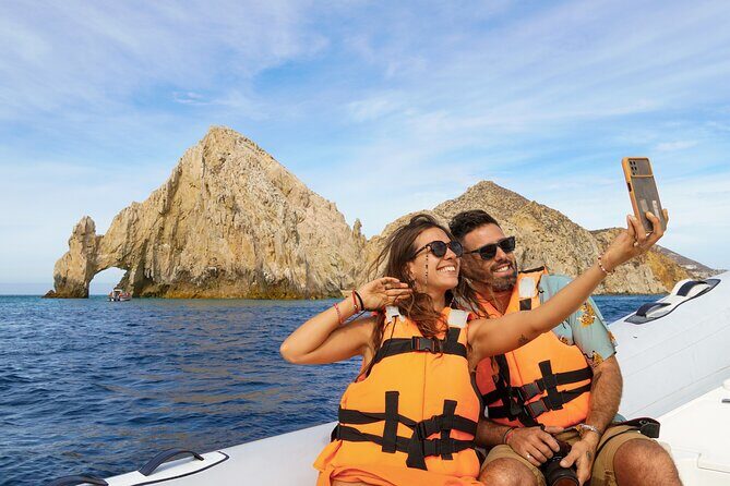 6-Hour Guided City and Cruise Tour of Los Cabos with Lunch - Who Is This Tour Best For?