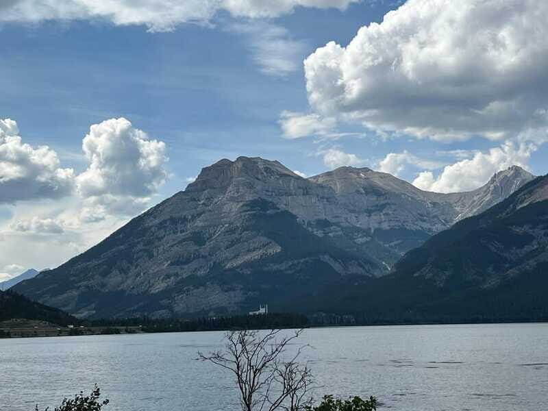 6-Hour Private City Tour Drive to Calgary Tower - FAQ