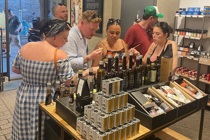 6-Hour Private Walking Tour in Barcelona - The Sum Up