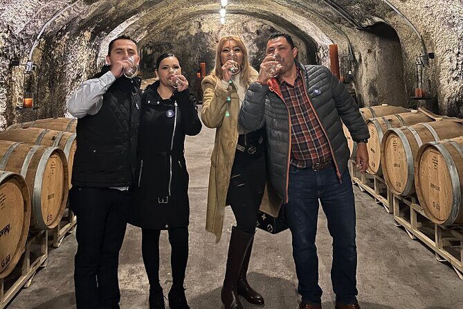 6 Hours Private 6 passenger SUV for Napa or Sonoma Wine Tours - A Friendly Look at the 6-Hour Private Napa & Sonoma Wine Tour