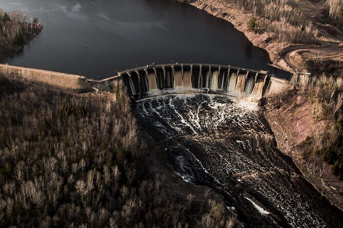 60-Mile Ultimate Helicopter Tour over Duluth and Lake Superior's North Shore - Practical Tips for Booking and Enjoying Your Flight