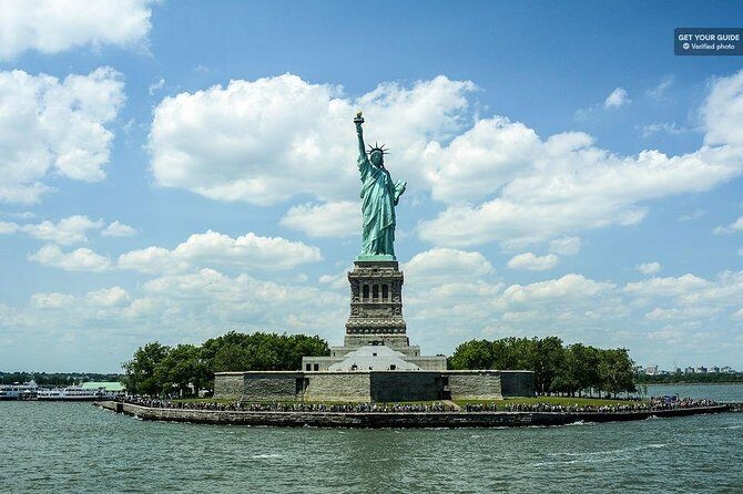 60 Minute Statue of Liberty Sightseeing tour-New York Harbor - What the Tour Entails: An Overview