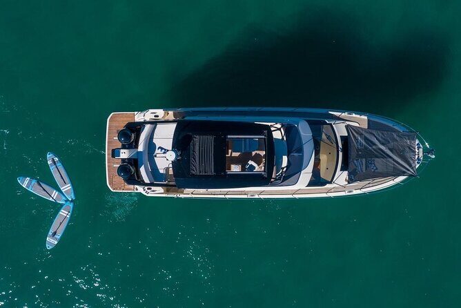 62ft Yacht Tour in Miami Beach with Captain Beneteau MC6 Fly - What’s Included and What’s Not