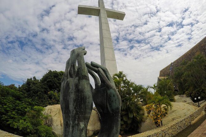 6Hr Cruisers or Hotels High Diver Peace Chapel BabyTurtleRelease - FAQs