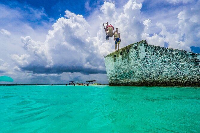 7 Colors Bacalar Lagoon Tour from Playa del Carmen & Tulum - How Does the Price Stack Up?