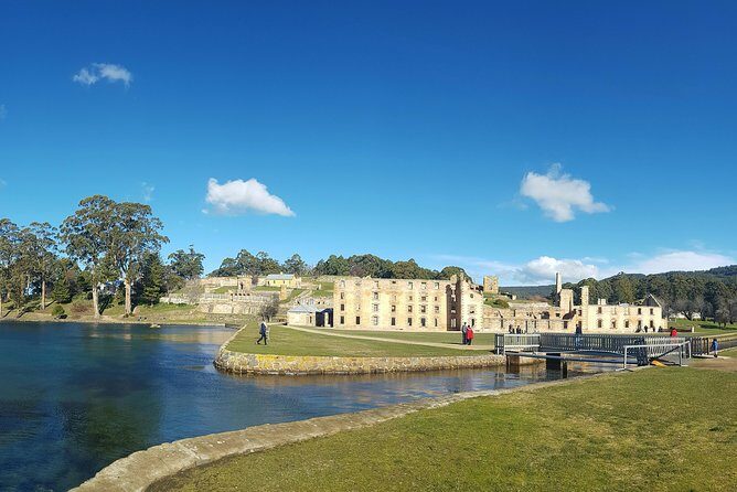 7-Day Super Value Tour of Tasmania: Explore Tasmania's West and East Coasts - FAQ