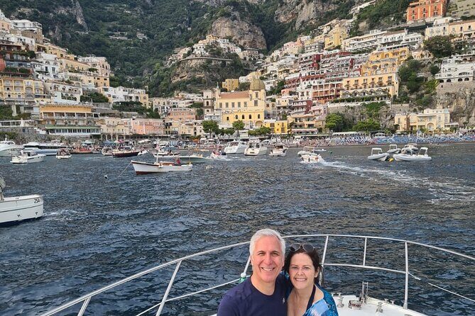 7 Hours Private Yacht Tour Amalfi Coast - What Does the Yacht Offer?