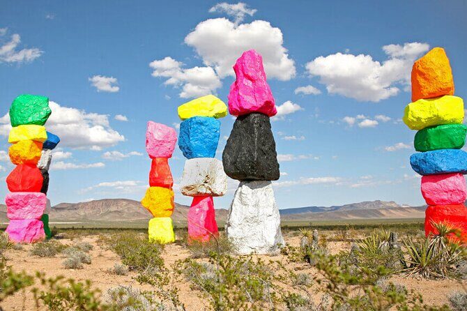 7 Magic Mountains Tour and Las Vegas sign on a Slingshot - FAQ