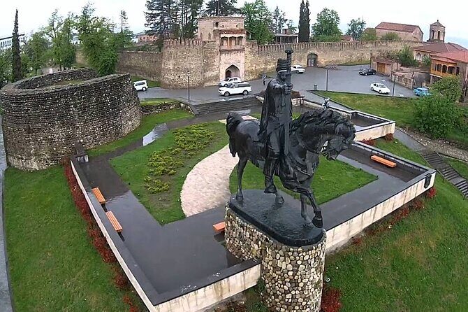 8-Day All About Georgia Tbilisi Guided Tour with Accommodation - Who Would Love This Experience?