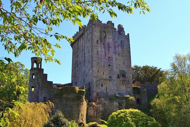 8 Day Emerald Explorer Small Group of tour of Ireland - FAQ