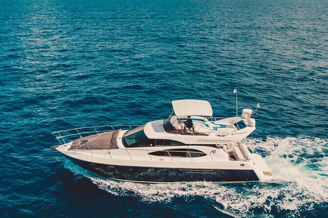 8-Hour Private 50' Azimut 2-Stop Tour to Cozumel Beach w/Food, Drinks & Snorkel - What to Expect from the Yacht Tour to Cozumel