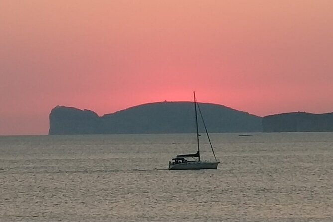8-hour sailing tour in Alghero with typical Sardinian cuisine - A Deep Dive into the Experience